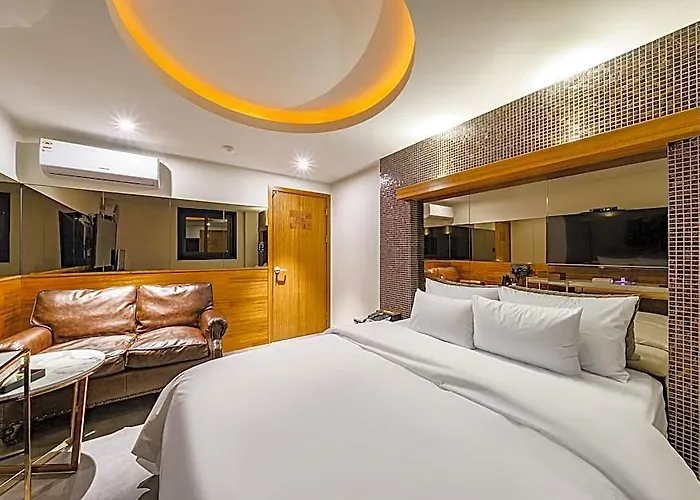 Newmond Otel 3*